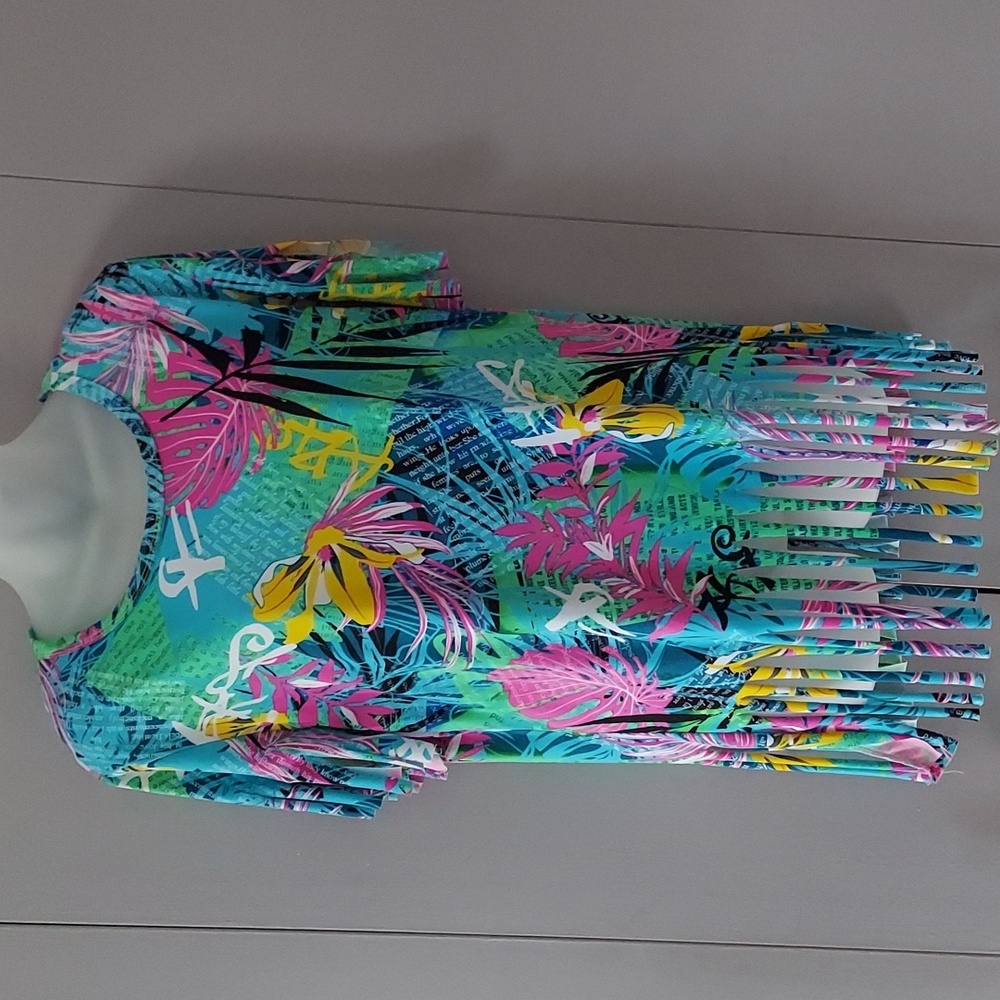 Rouge Collection Tropical Floral Print Colorful Fringed Top Size 1X